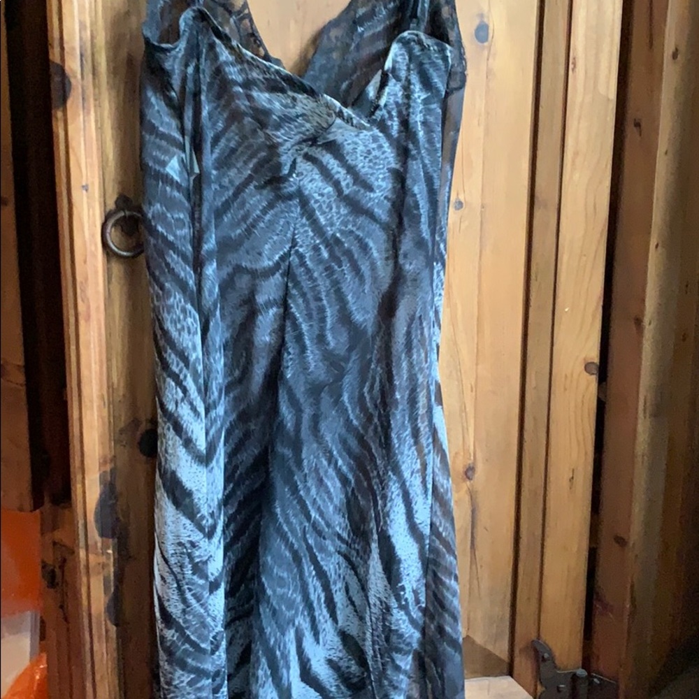 Lingerie - Picture 3 of 8